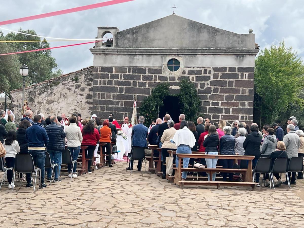 Muristene Pozzo Santa Cristina Paulilatino Buitenkant foto